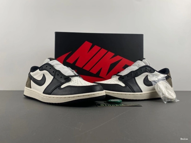 Boostmaster lin Jordan Mocha 1 Low CZ0790-102 Air OG 0730
